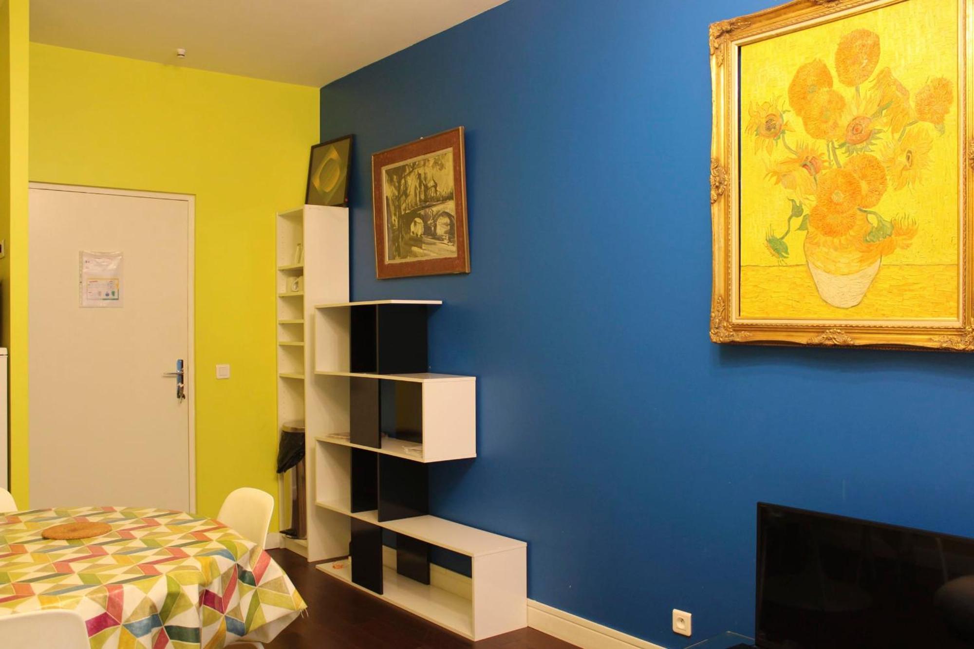 Colored Appt To Beaugrenelle Appartement *